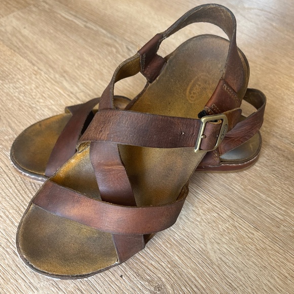 Chaco Leather Sandel - Picture 1 of 7